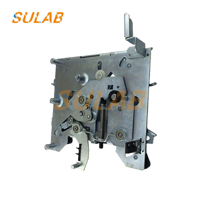 SULAB R6 dao cửa thang máy với khóa 902670G13