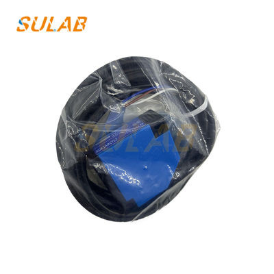 Schneider XUK1ARCTL2 cảm biến quang điện với hệ thống phát hiện phản xạ bảo vệ IP65 và khoảng cách cảm biến 7m cho công tắc thang máy